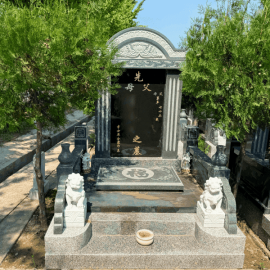 兰生园公墓传统立碑