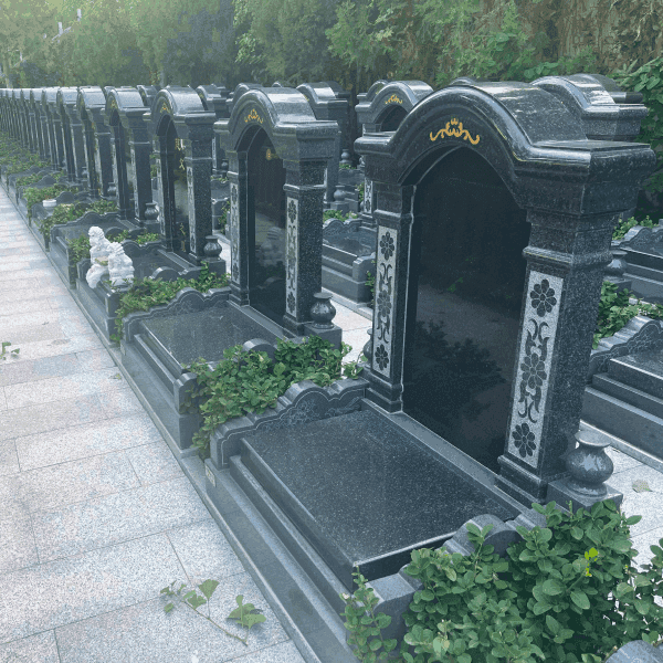灵山宝塔陵园传统立碑
